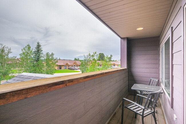 Building Photo - 191 Talisman Dr