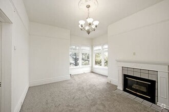 Building Photo - 2316 Buena Vista Ave