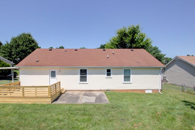 Building Photo - 1783 Forrestdale Dr