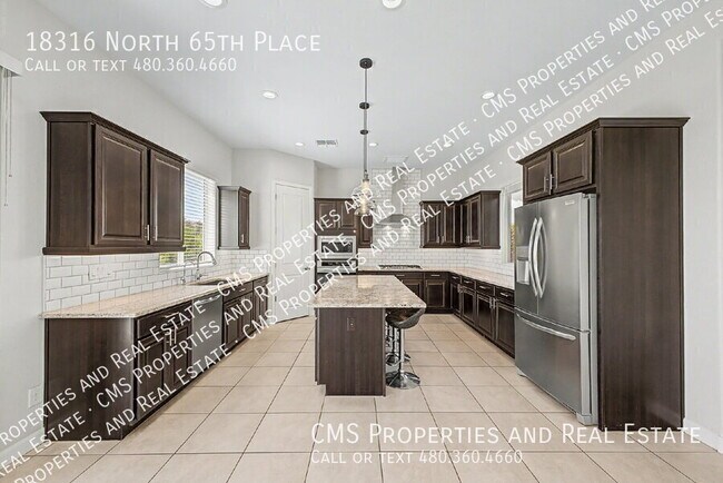 Foto del edificio - 18316 N 65th Pl