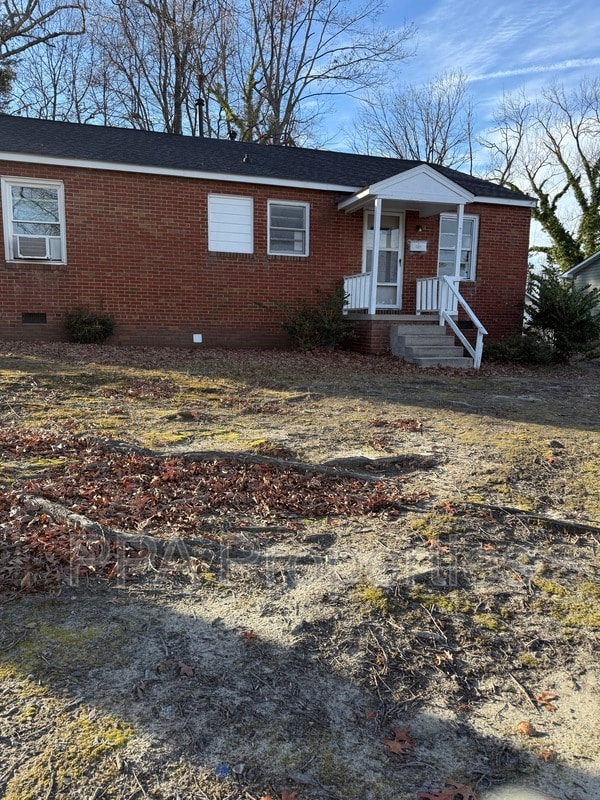 Building Photo - 221 Willow Ave