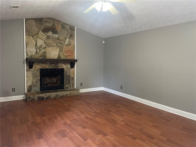 Foto del edificio - 4478 Simpson Mill Ln NW