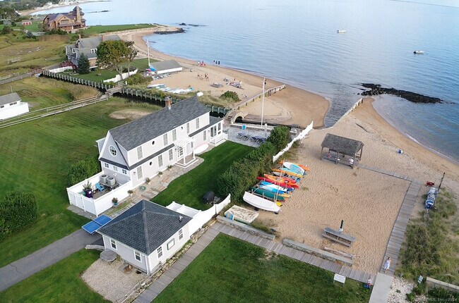 Building Photo - 157 Overshore Dr E