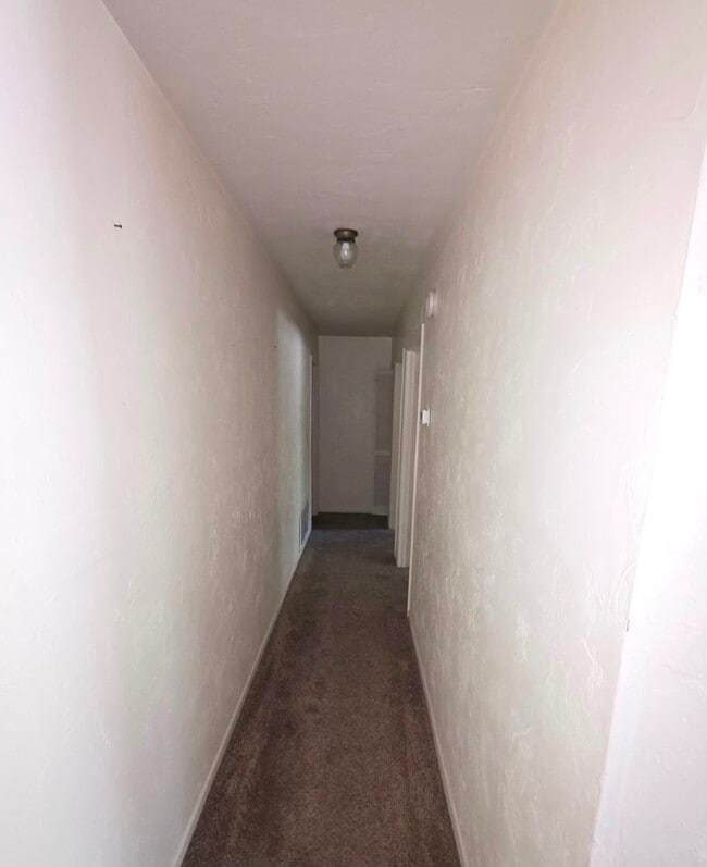 Building Photo - 4501 SW 71st Terrace