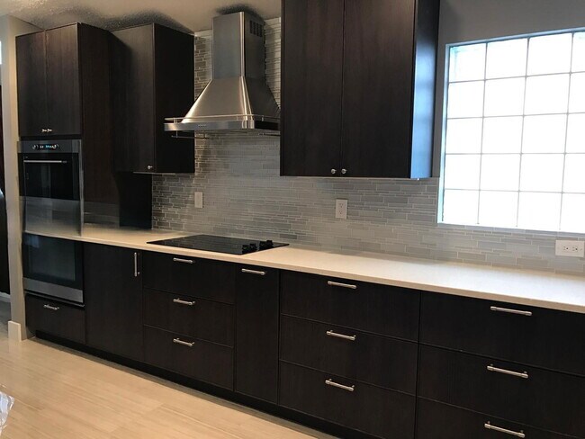 Foto del edificio - 16405 Sapphire St