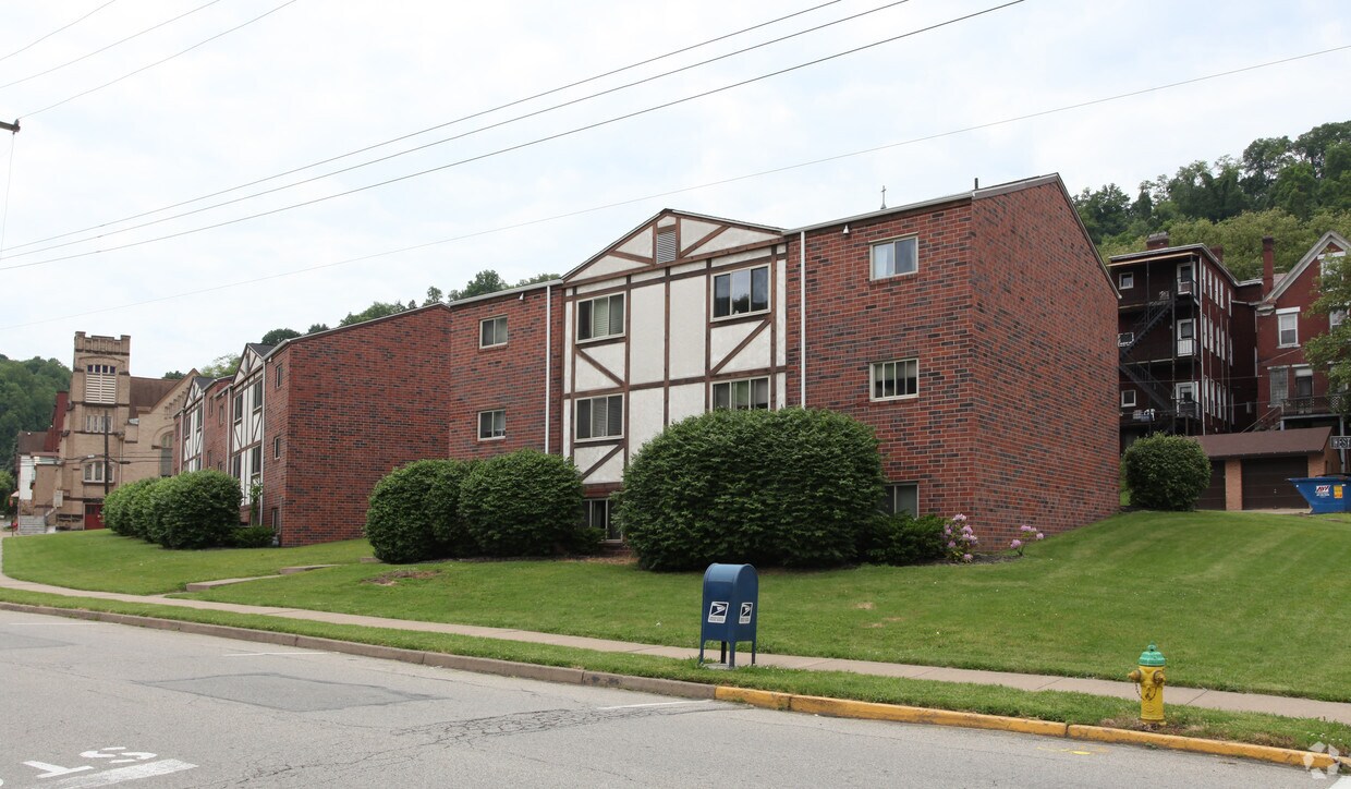 Parkside Apartments Apartments in Wilmerding, PA