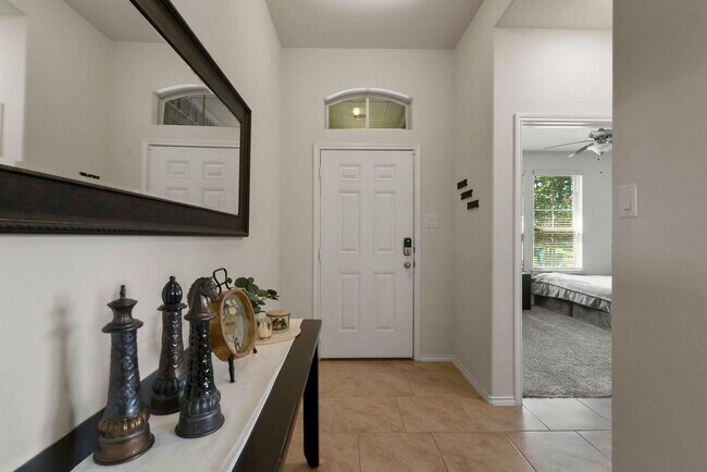 Foto del edificio - 14011 Wolftrap Ln