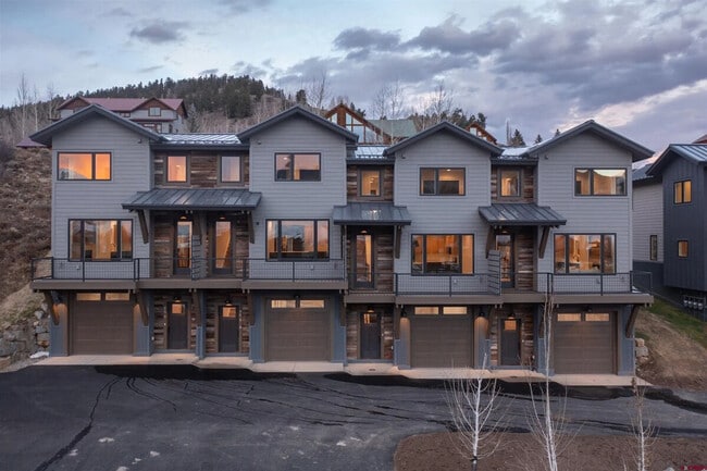 Building Photo - 56 Blackstock Dr