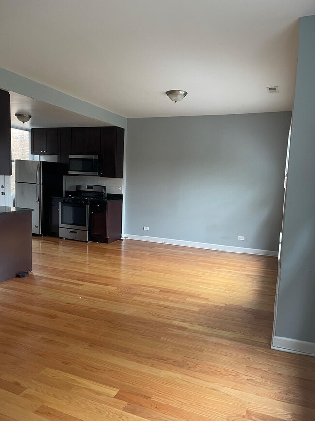 Building Photo - 1640 W Pratt Blvd