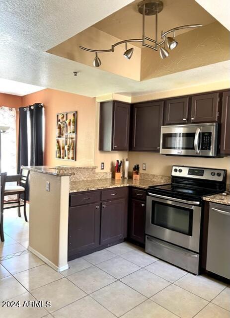 Building Photo - 4925 E Desert Cove Ave