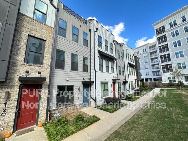 Building Photo - 2124 Terwilliger Trl