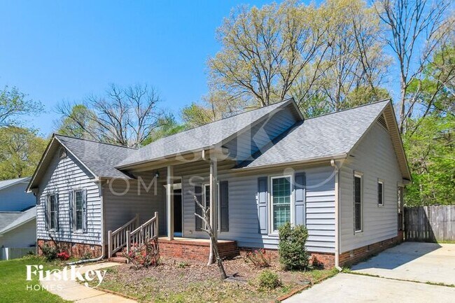 Foto del edificio - 6310 Cardinal Wood Dr