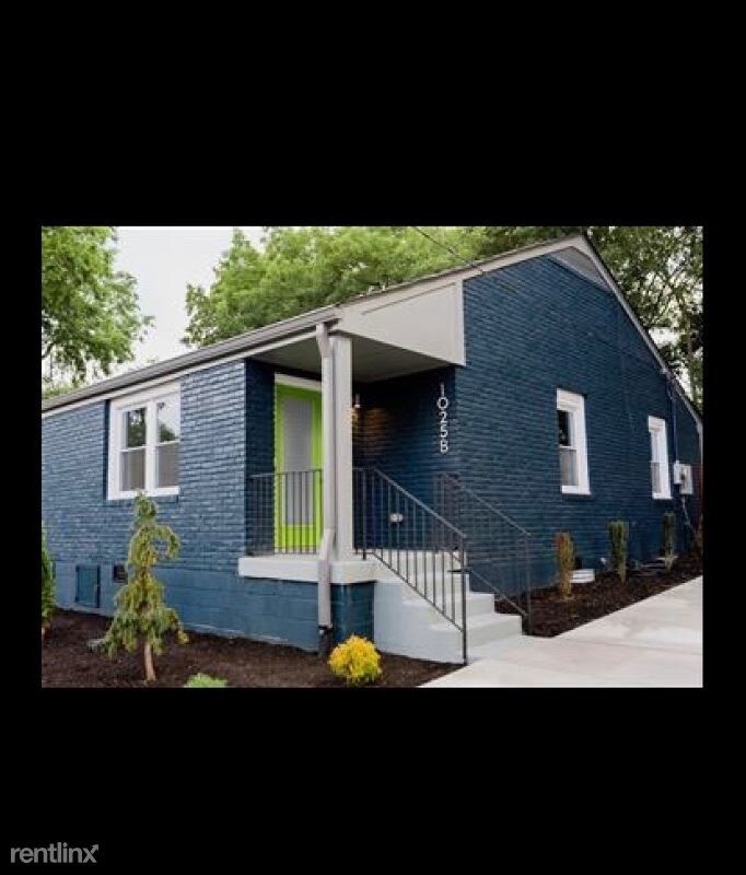 Primary Photo - 1025 Seymour Ave