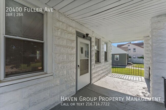 Foto del edificio - 20400 Fuller Ave