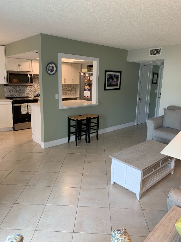 Foto del edificio - 10125 Manatee Ave W