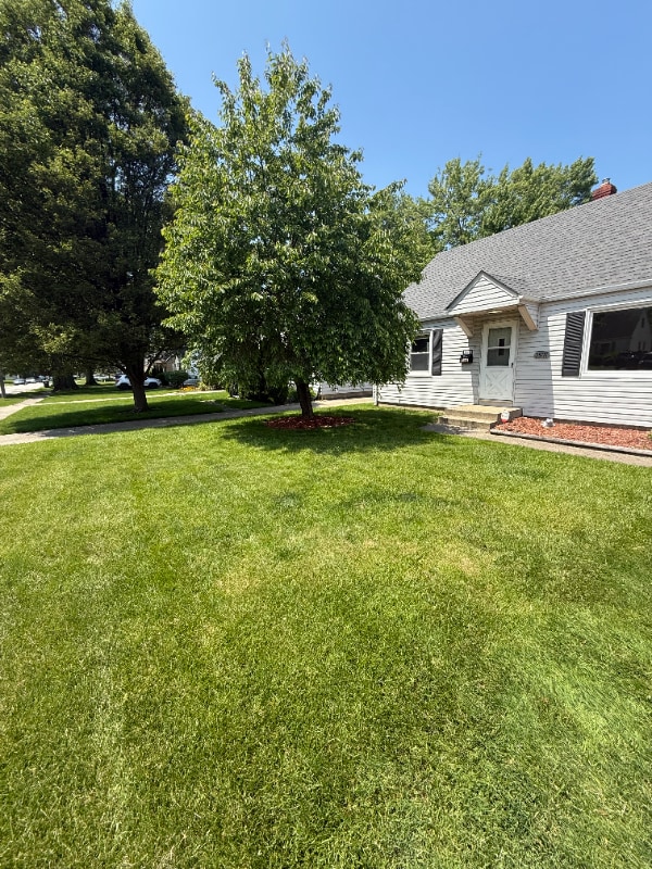 Building Photo - 25771 Briardale Ave