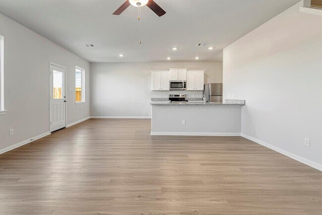 Building Photo - 8119 Sunberry Shadow Dr