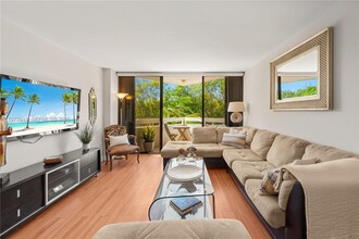 Building Photo - 2501 Brickell Ave