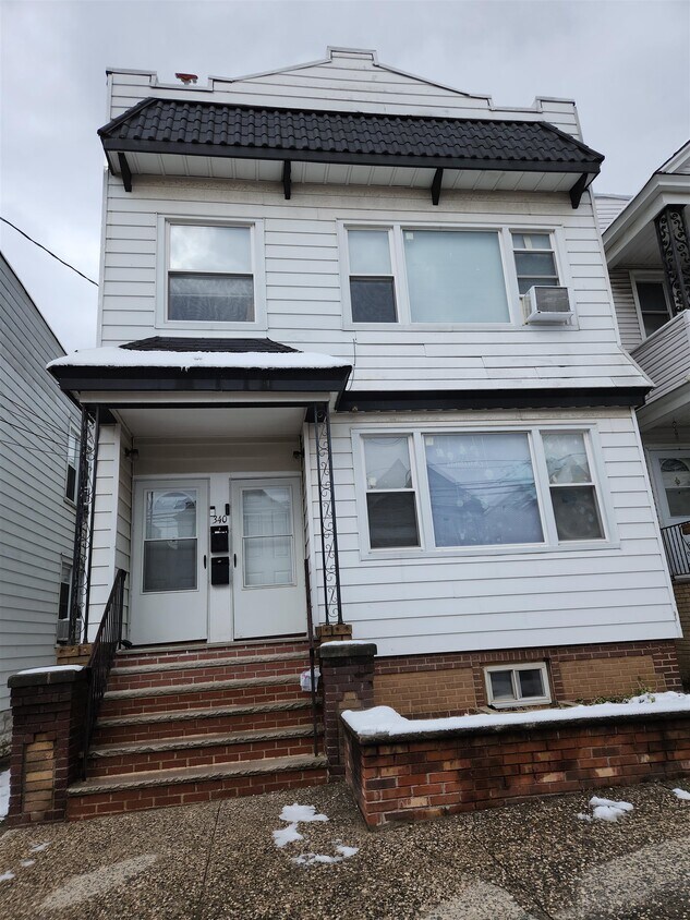 Foto principal - 340 Fulton Ave