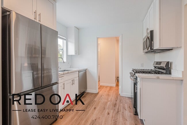 Building Photo - 354-360 Rennie Ave