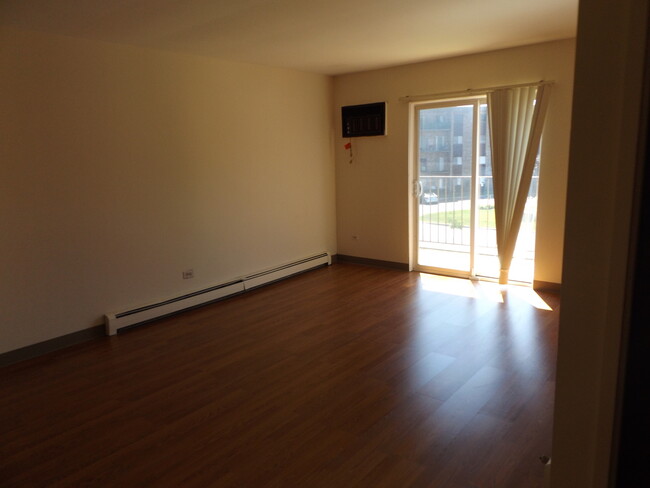 Foto del edificio - 710 W Huntington Commons Rd
