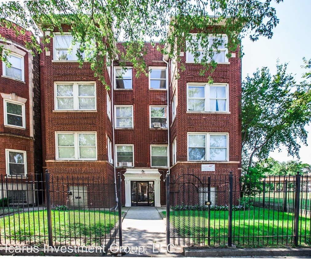 Primary Photo - 5642-5644 S Calumet Ave