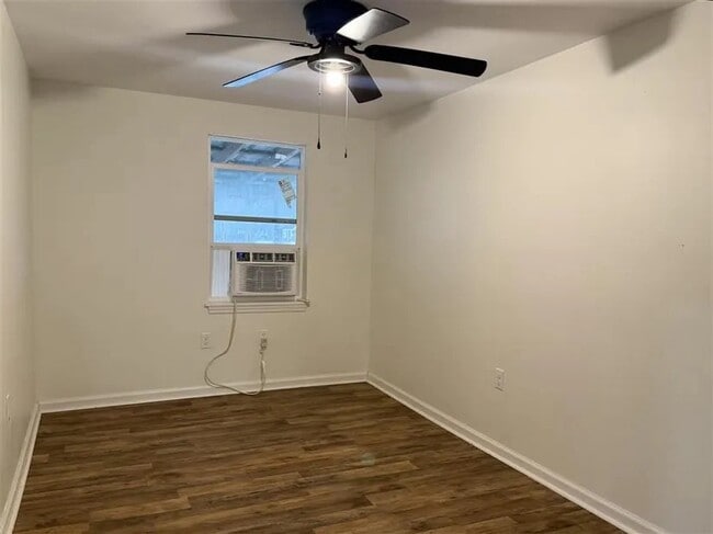 Building Photo - 1810 N Church St