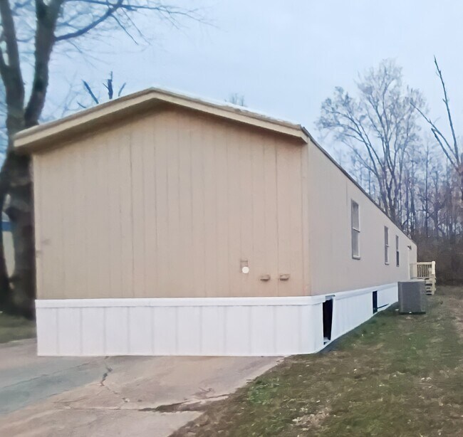 Foto del edificio - 46 Deerwood Park