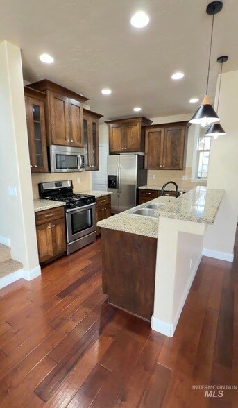 Foto del edificio - 4678 N Elmstone Ave