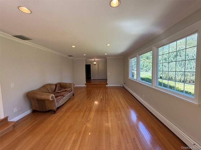 Building Photo - 29 Eastview Dr