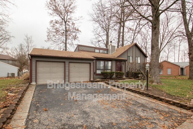 Building Photo - 2421 Bentree Ct