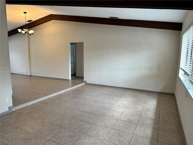 Foto del edificio - 5828 SW 117th Terrace