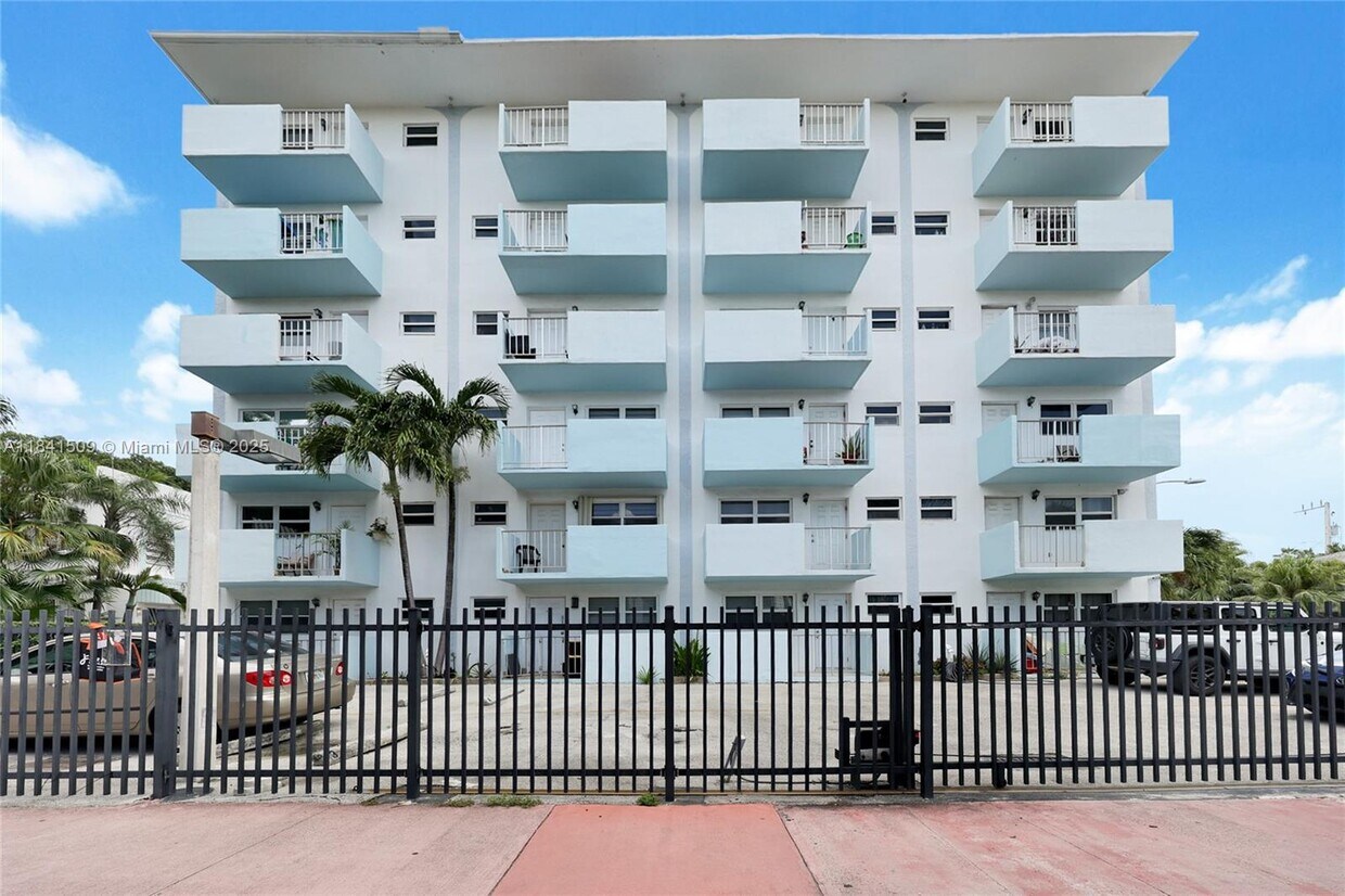 Foto principal - 801 Meridian Ave