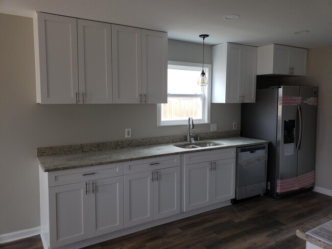 Building Photo - 7551 Kelsey Dr