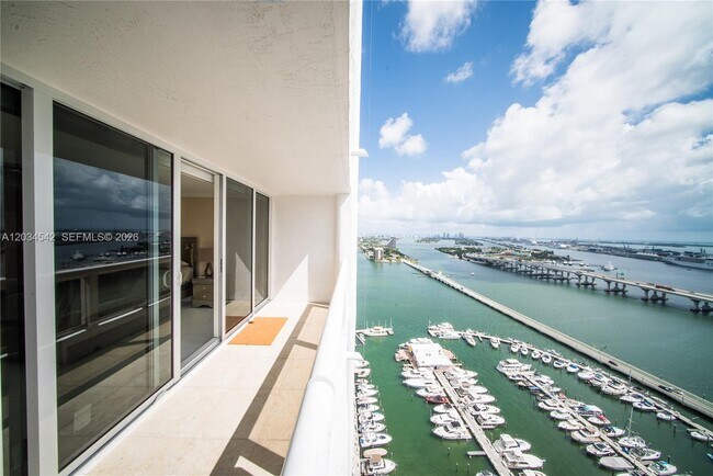 Foto del edificio - 1717 N Bayshore Dr