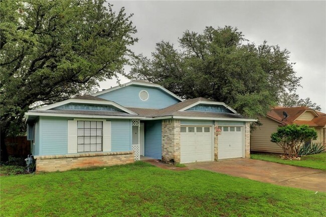 Foto del edificio - 714 Live Oak Dr