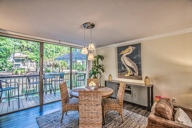 Foto del edificio - 42 S Forest Beach Dr