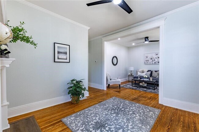 Foto del edificio - 567 Hayward Ave