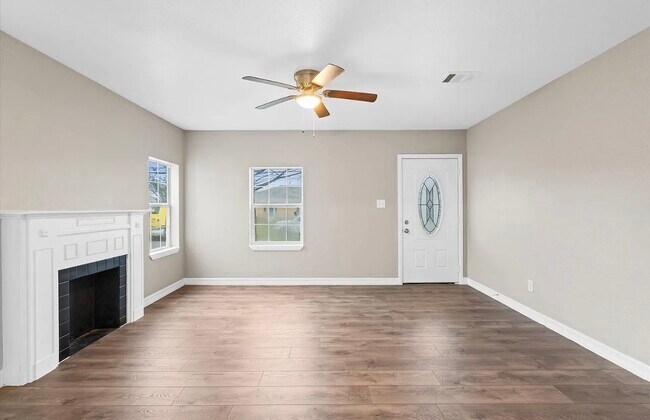 Foto del edificio - 5244 Leeland St