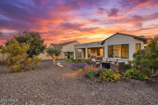 Foto del edificio - 16794 W Coronado Rd