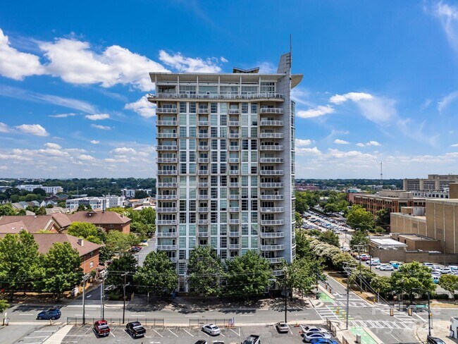 Foto del edificio - 505 E 6th St
