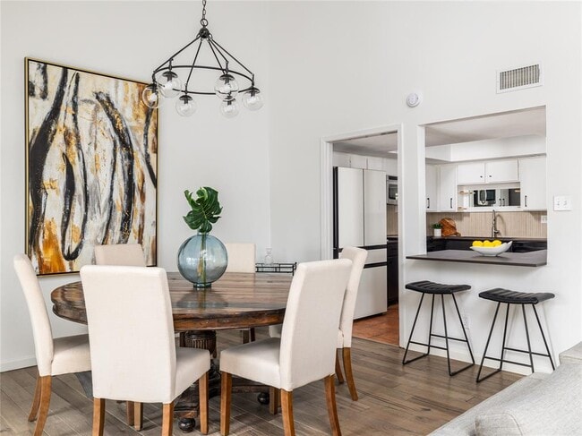 Foto del edificio - 1821 Westlake Dr