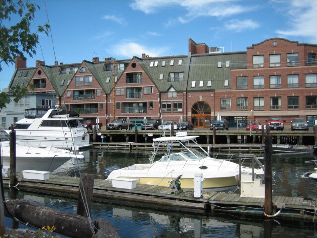 Primary Photo - 40 Portland Pier
