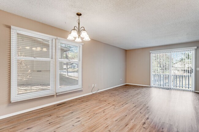 Building Photo - 3 Bed Retreat with View & Trails at Your Doorstep