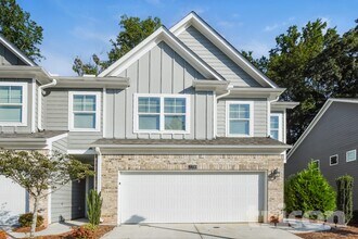 Building Photo - 2200 Rosemary Park Ln