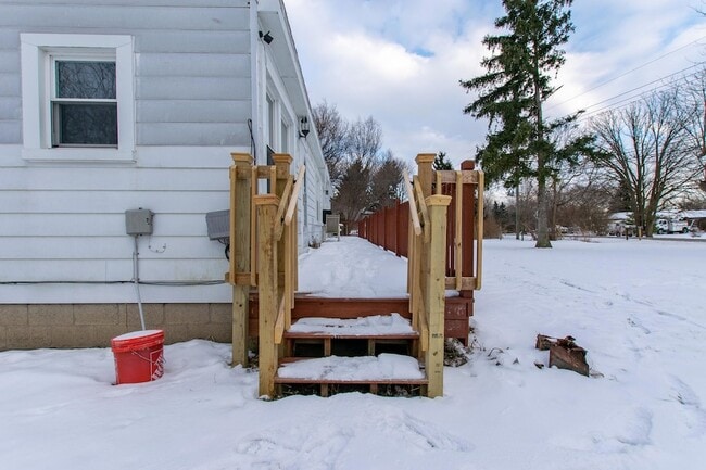 Building Photo - 3083 Ready Rd