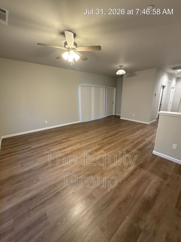Foto del edificio - 514 S Summit St