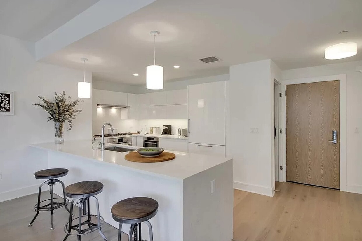 Kitchen - 9 Ave At Port Imperial