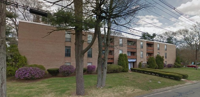 Building Photo - ReNew Taunton on Highland