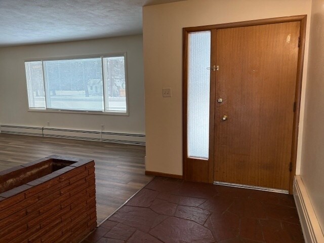 Foto del edificio - Large house west of Reserve Street